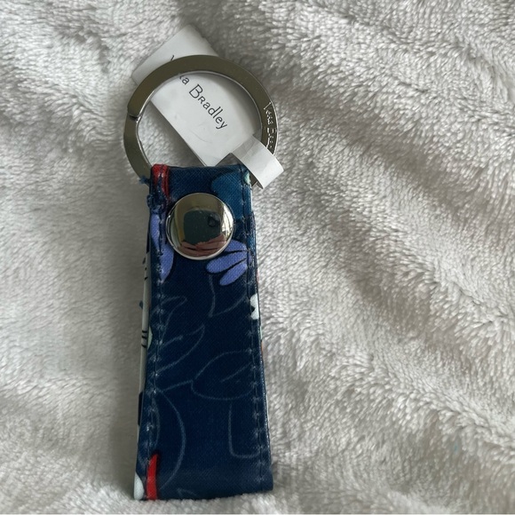 NWT Loop Keychain- Floral Bursts - Picture 2 of 3